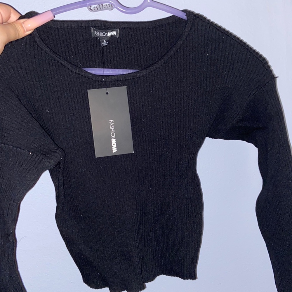 Fashion Nova mid cropped long sleeve